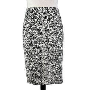 Banana Republic Skirt size 14 Black Ivory Dots Straight Pencil Knee Career Slim
